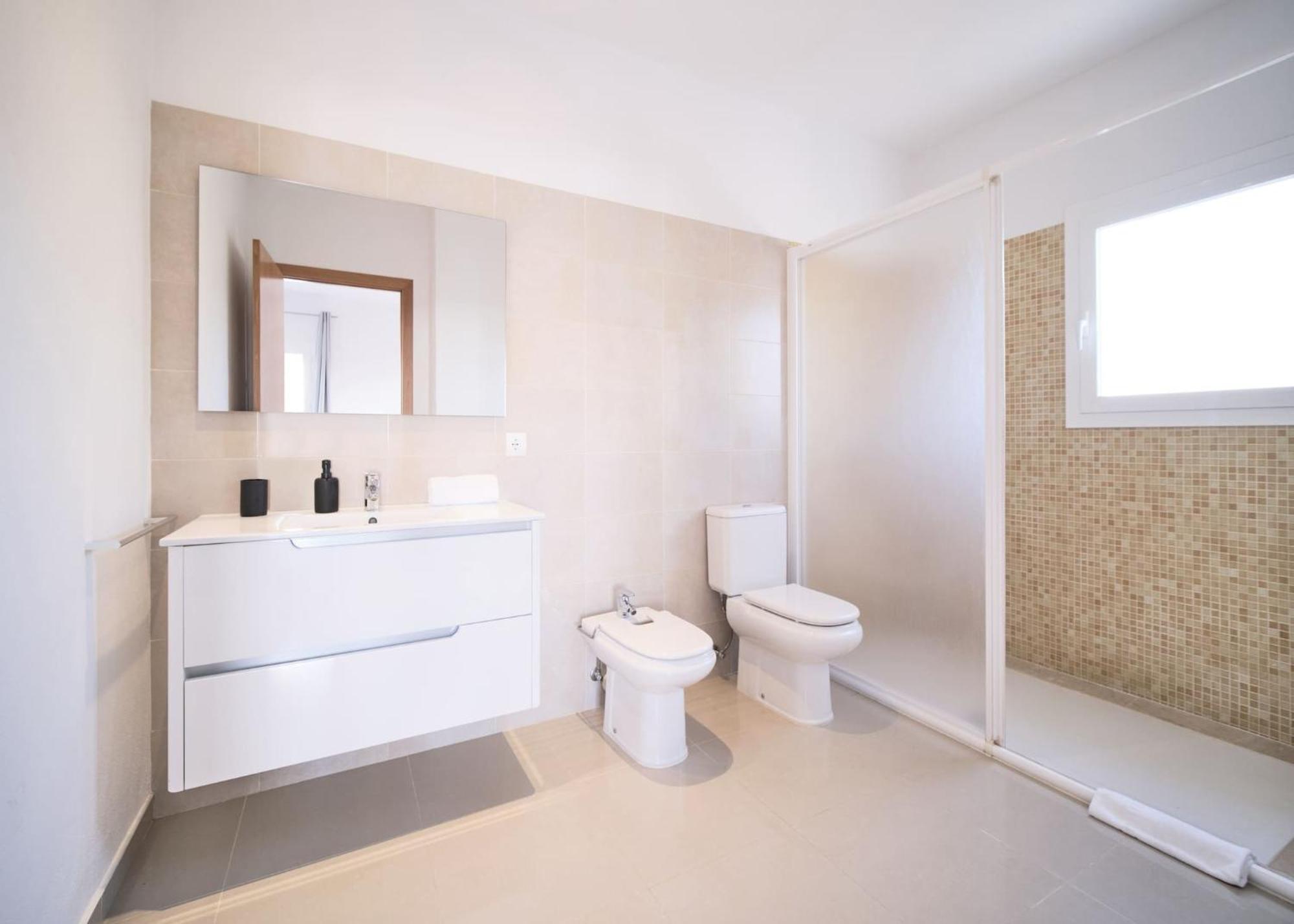 Villa Romeo 2Km From Ibiza Town And 1Km From Talamanca Beach Santa Eularia des Riu Eksteriør billede
