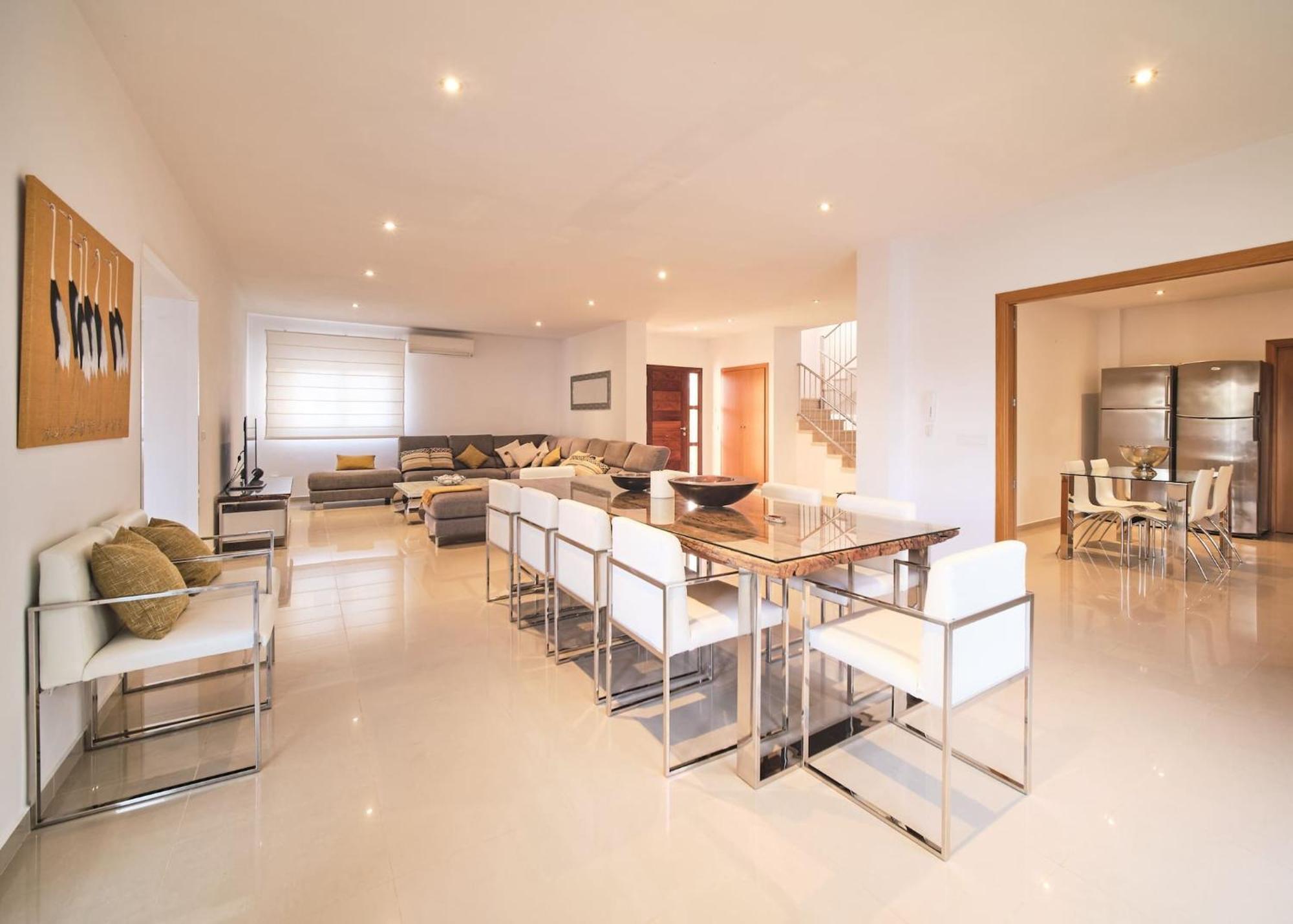 Villa Romeo 2Km From Ibiza Town And 1Km From Talamanca Beach Santa Eularia des Riu Eksteriør billede