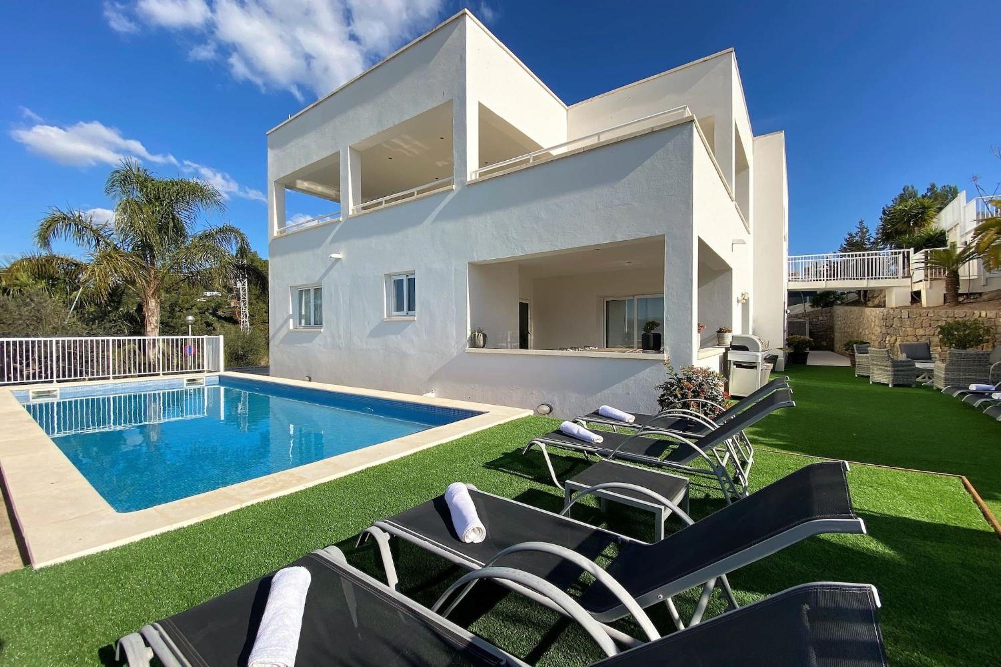 Villa Romeo 2Km From Ibiza Town And 1Km From Talamanca Beach Santa Eularia des Riu Eksteriør billede