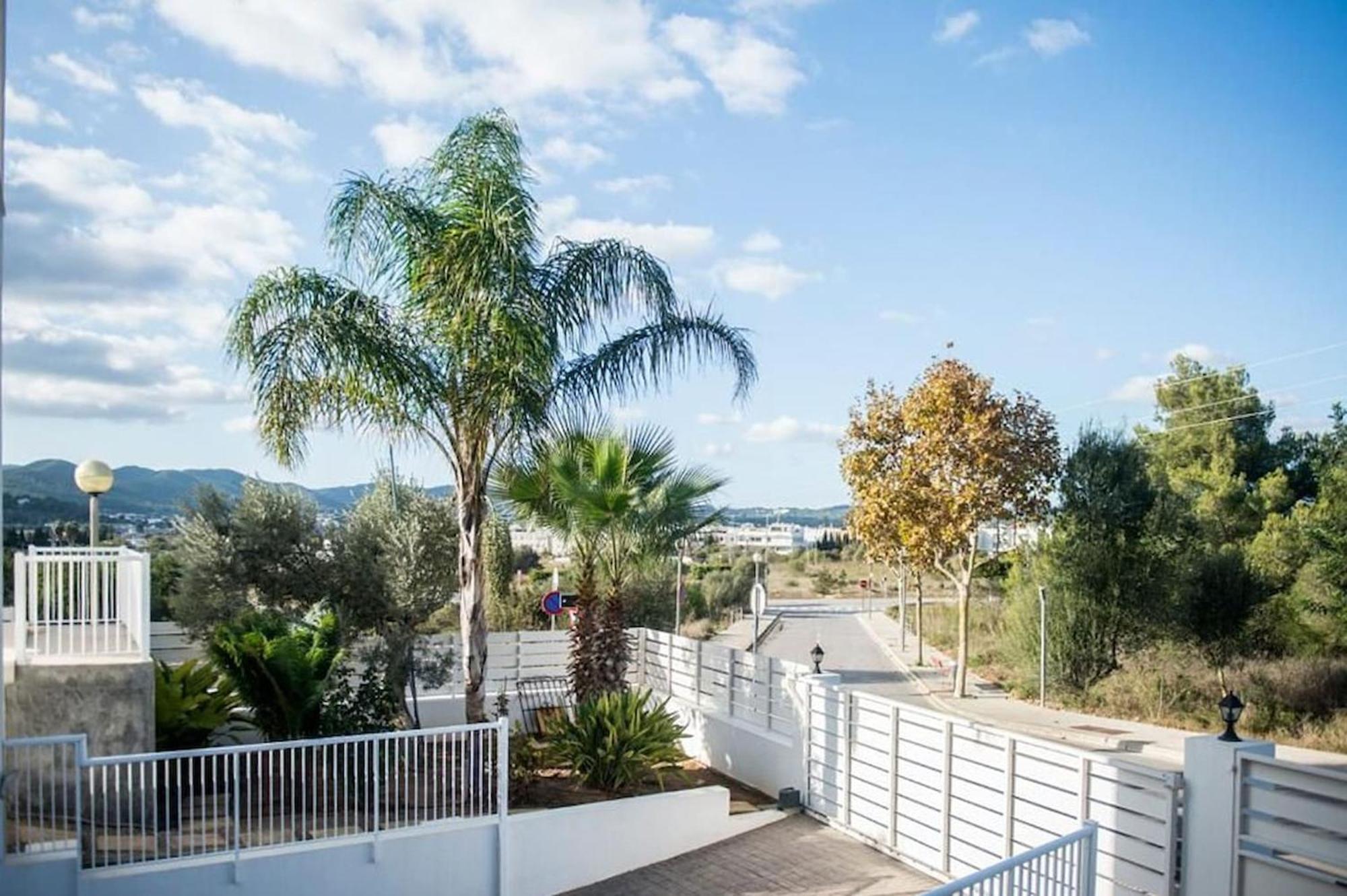 Villa Romeo 2Km From Ibiza Town And 1Km From Talamanca Beach Santa Eularia des Riu Eksteriør billede